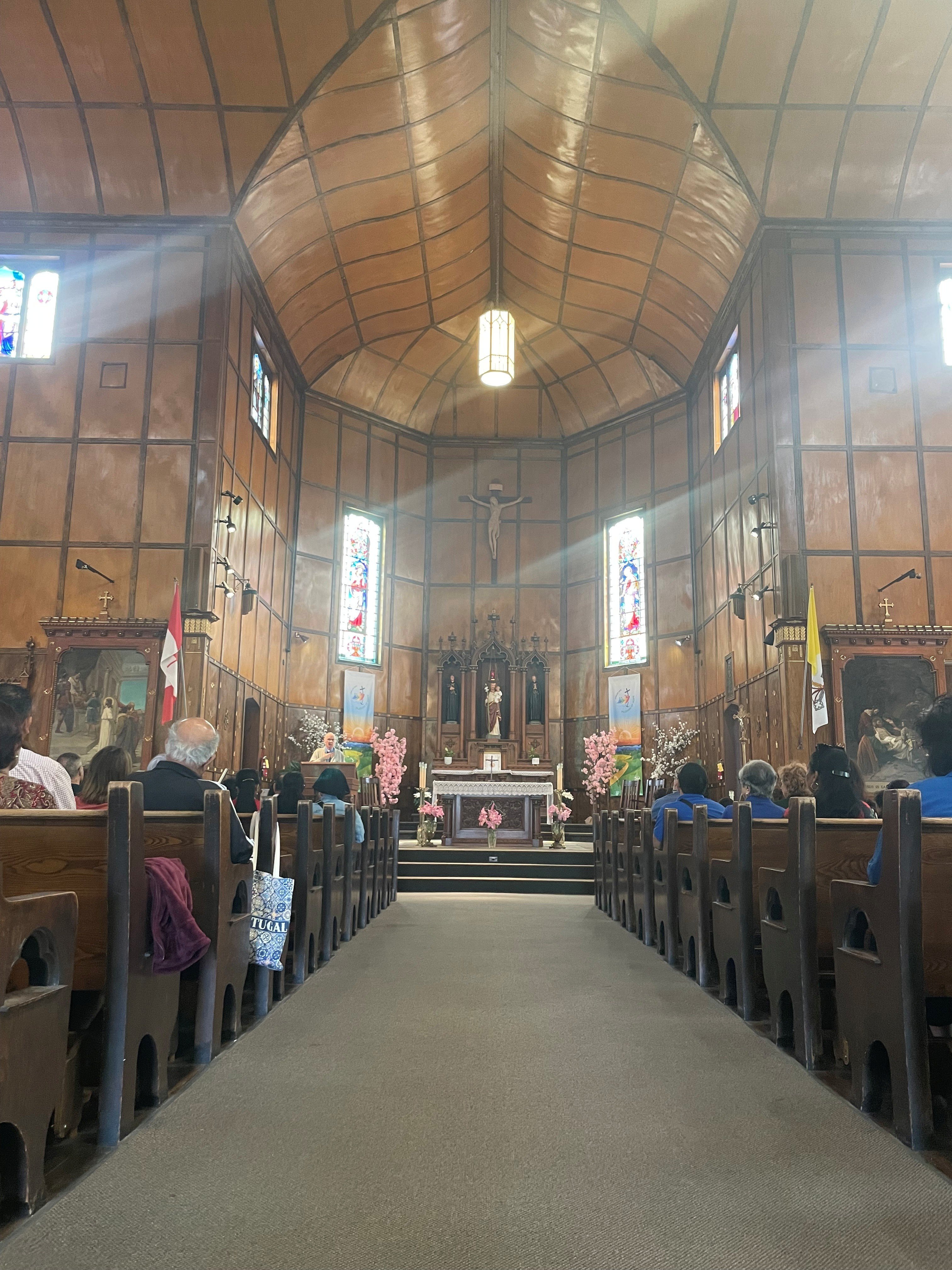 martyrs-shrine-mass